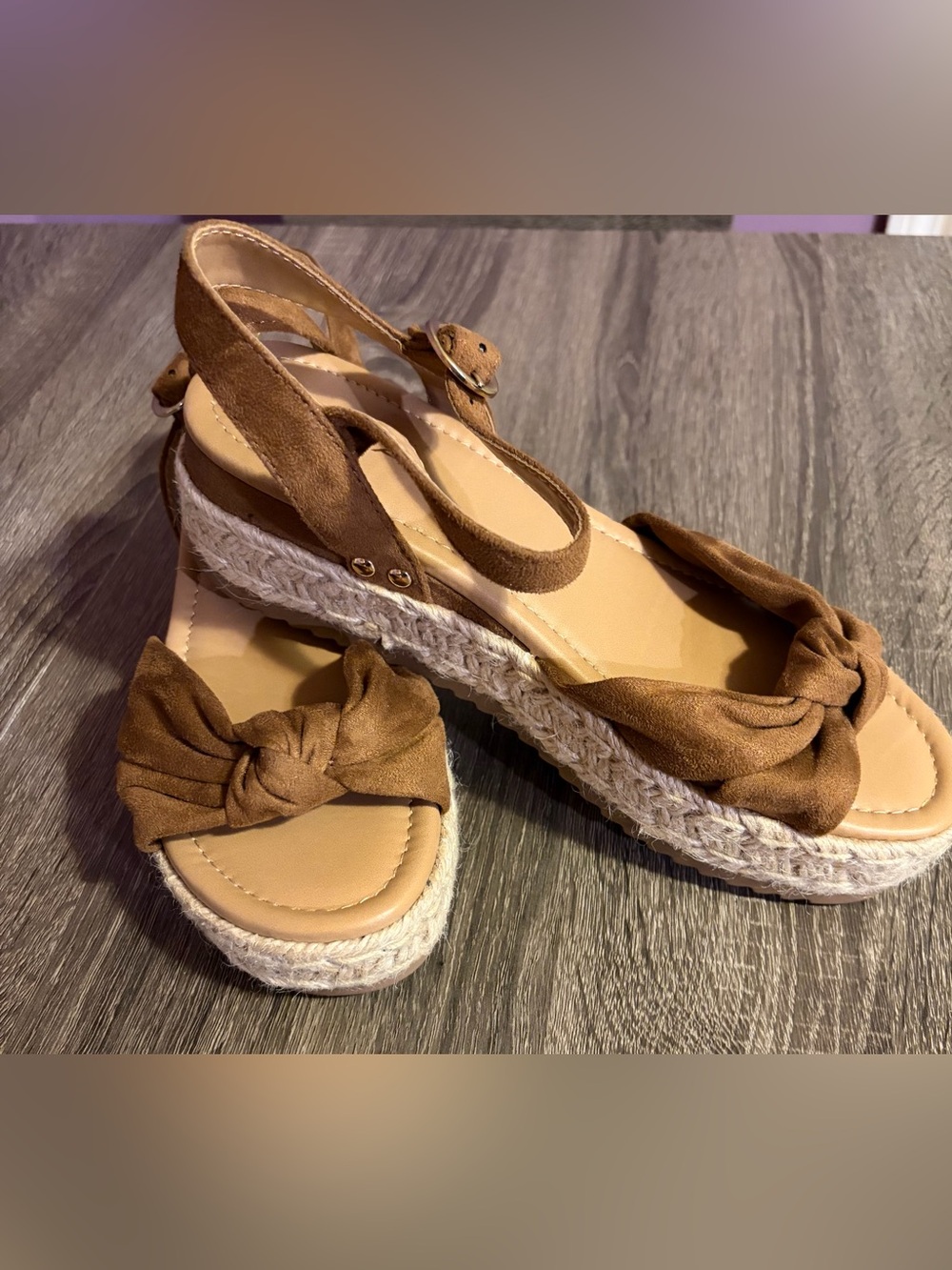 WOMEN'S SODA TYE ESPADRILLE WEDGES Brown Bow NWOT Size 9